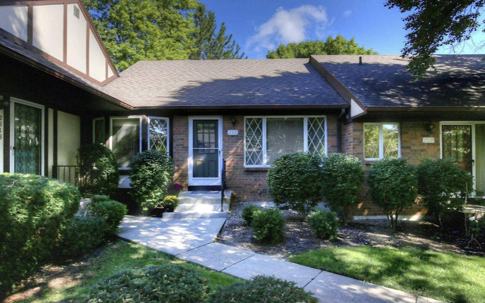 Grand Rapids, MI 49546,2311 Radcliff Village DR SE #47