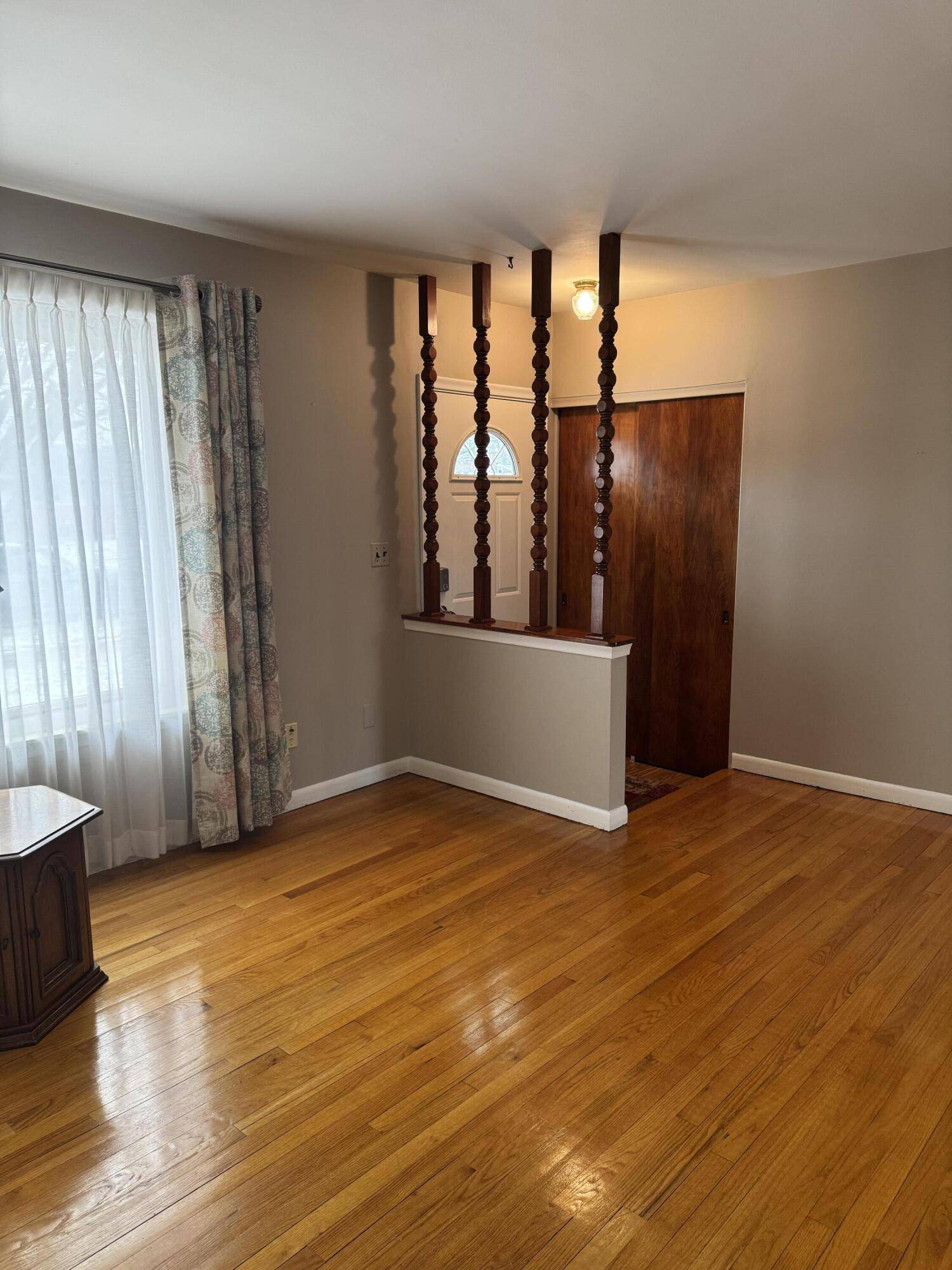 Westland, MI 48185,7767 N Henry Ruff RD