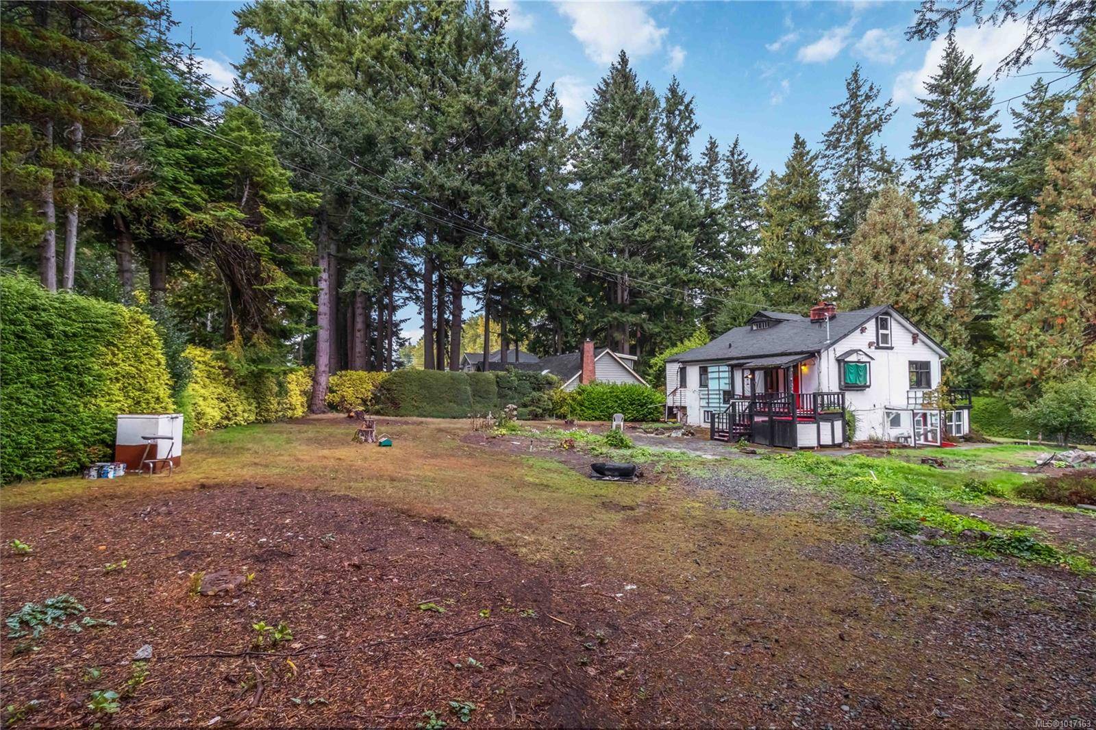 Saanich, BC V8Y 1Y4,5447 Fowler Rd