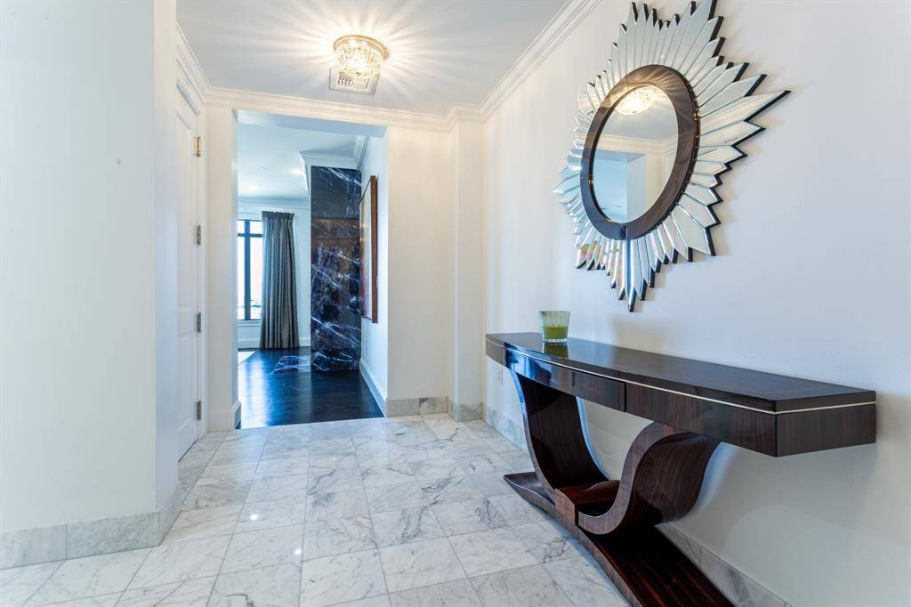 Dallas, TX 75201,2525 N PEARL Street #1601