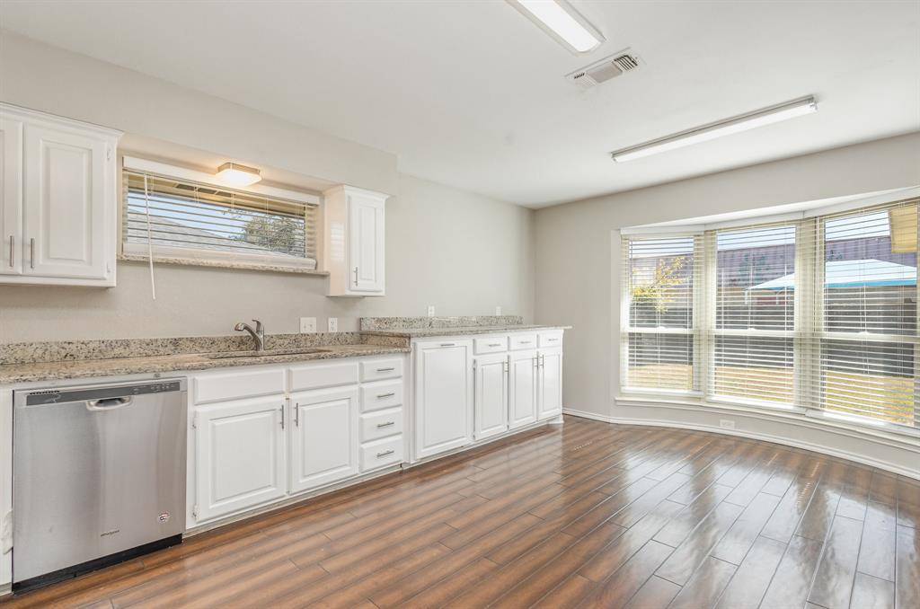 Bedford, TX 76021,2008 Oakmeadow Street