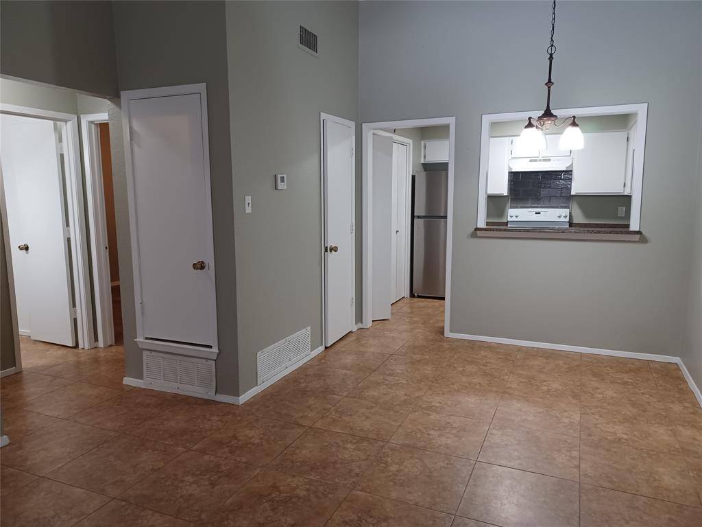 Arlington, TX 76012,506 Dipert Court