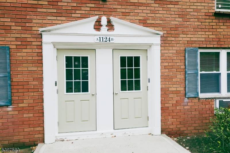 Wayne Twp., NJ 07470,1124-1B Valley Rd #1B