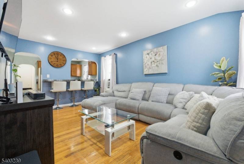 Haledon Boro, NJ 07508,64 John Ryle Ave