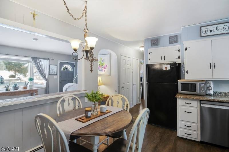 Vernon Twp., NJ 07422,413 Diggles Pl