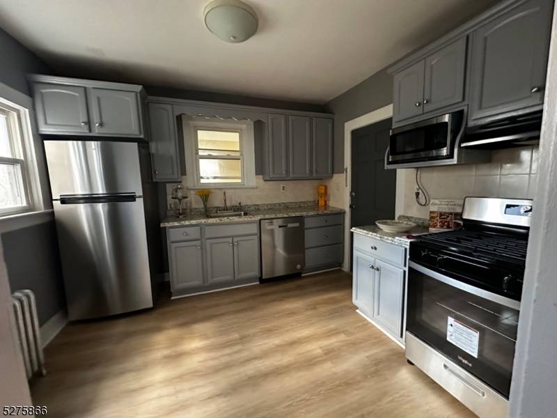 Montclair Twp., NJ 07042,46 Elmwood Ave #1