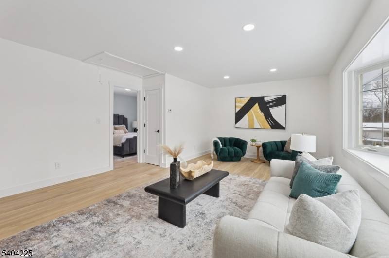 West Milford Twp., NJ 07421,512 N Lake Shore Dr