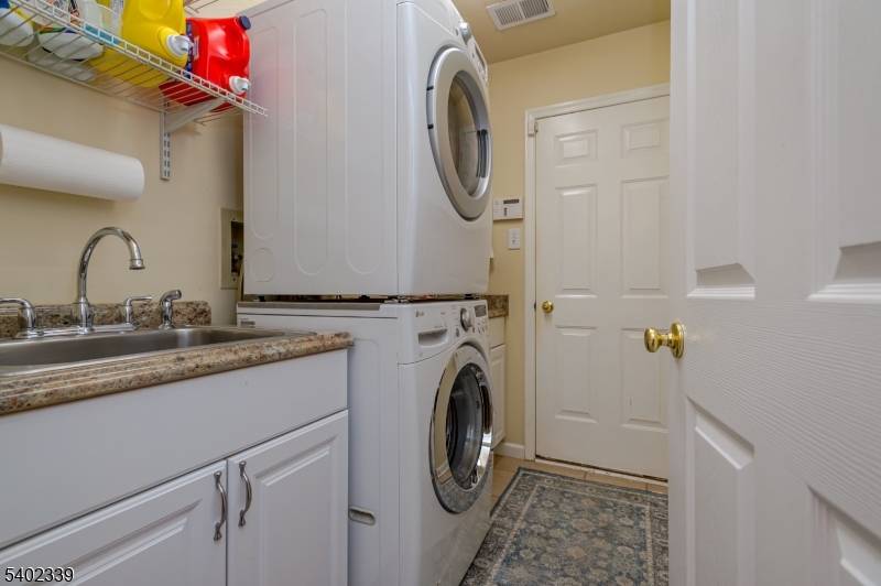 Readington Twp., NJ 08889,309 S Branch Dr