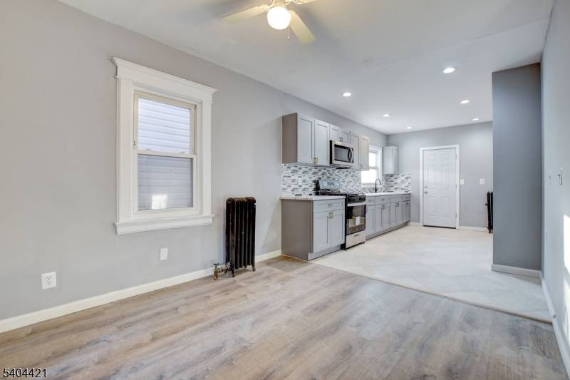 Irvington Twp., NJ 07111,621 Grove St