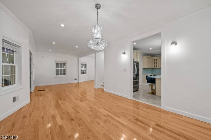 Hackensack City, NJ 07601,81 Fairmount Ave