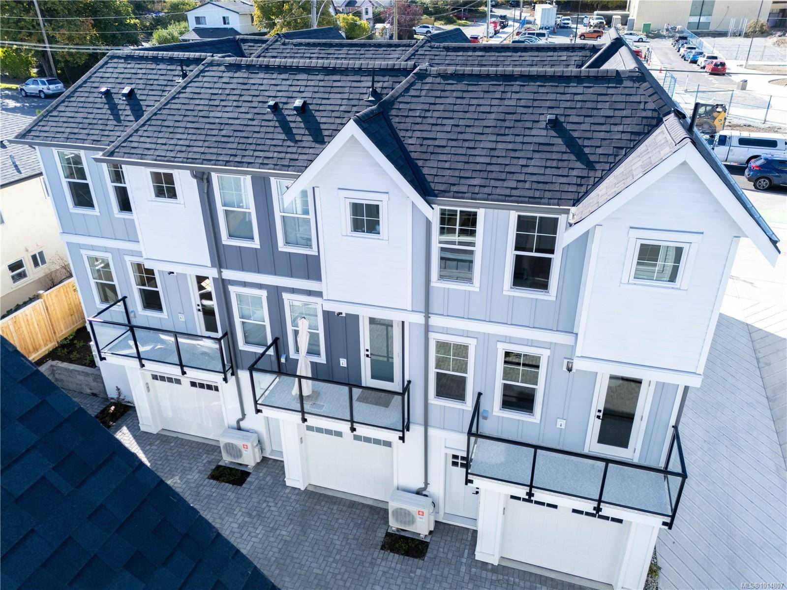 Saanich, BC V8P 3Z8,3907 Cedar Hill Rd #Unit 3