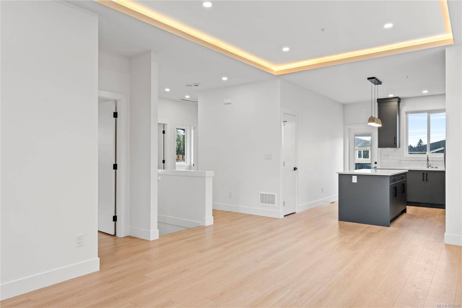 Nanaimo, BC V9R 6P1,631 Eighth St