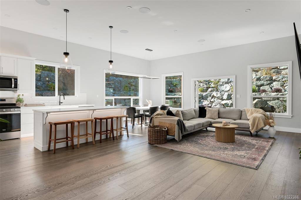 Mill Bay, BC V0R 2P1,847 Bucktail Rd