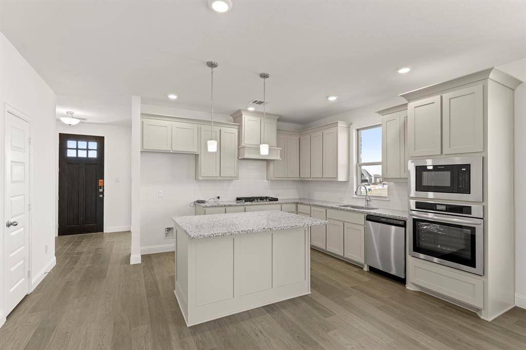 Forney, TX 75126,512 Pinnacles Court