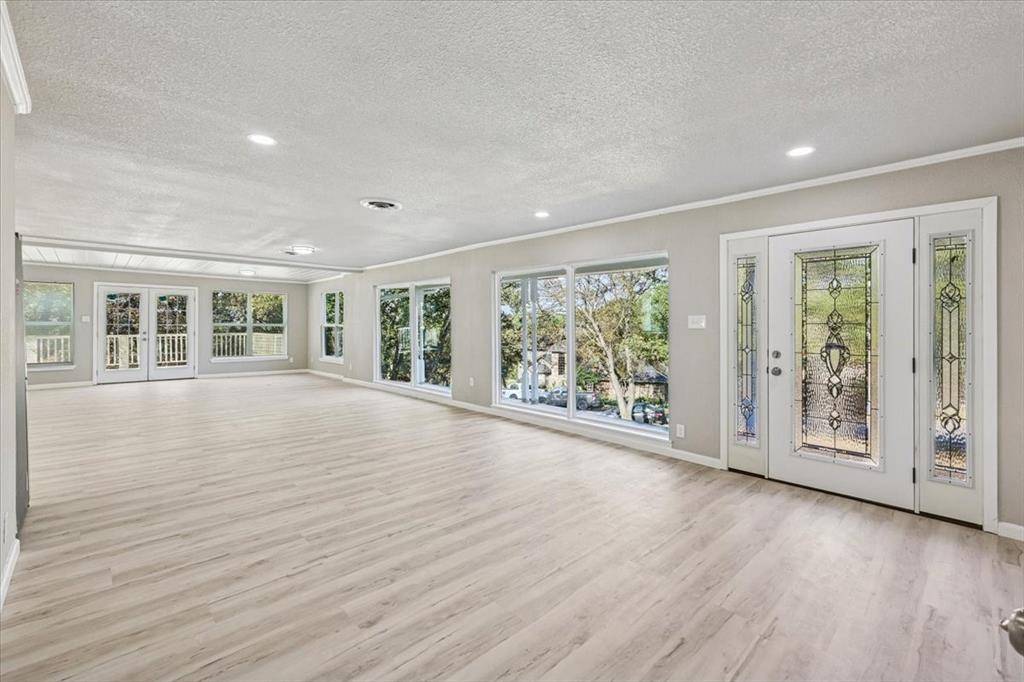 Arlington, TX 76016,5806 mountainwood