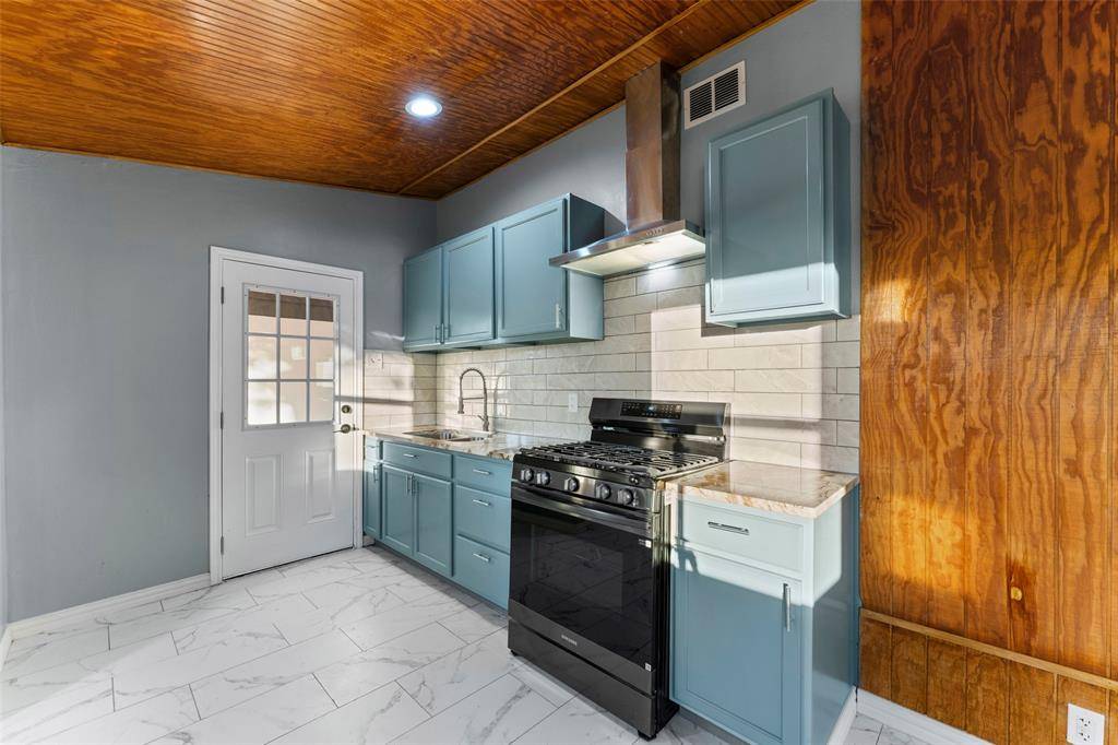 Mesquite, TX 75149,916 Wilkinson