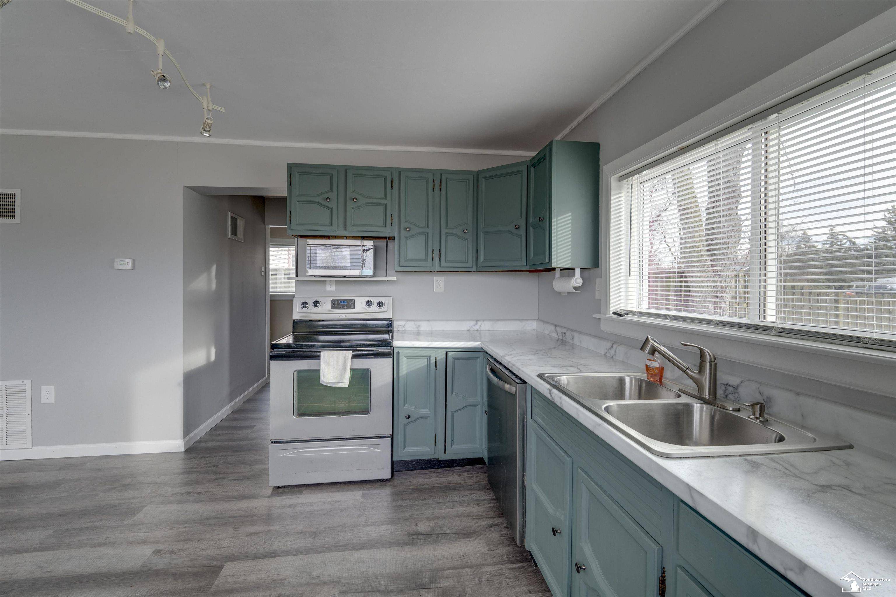 Erie, MI 48133,965 Streetman ST