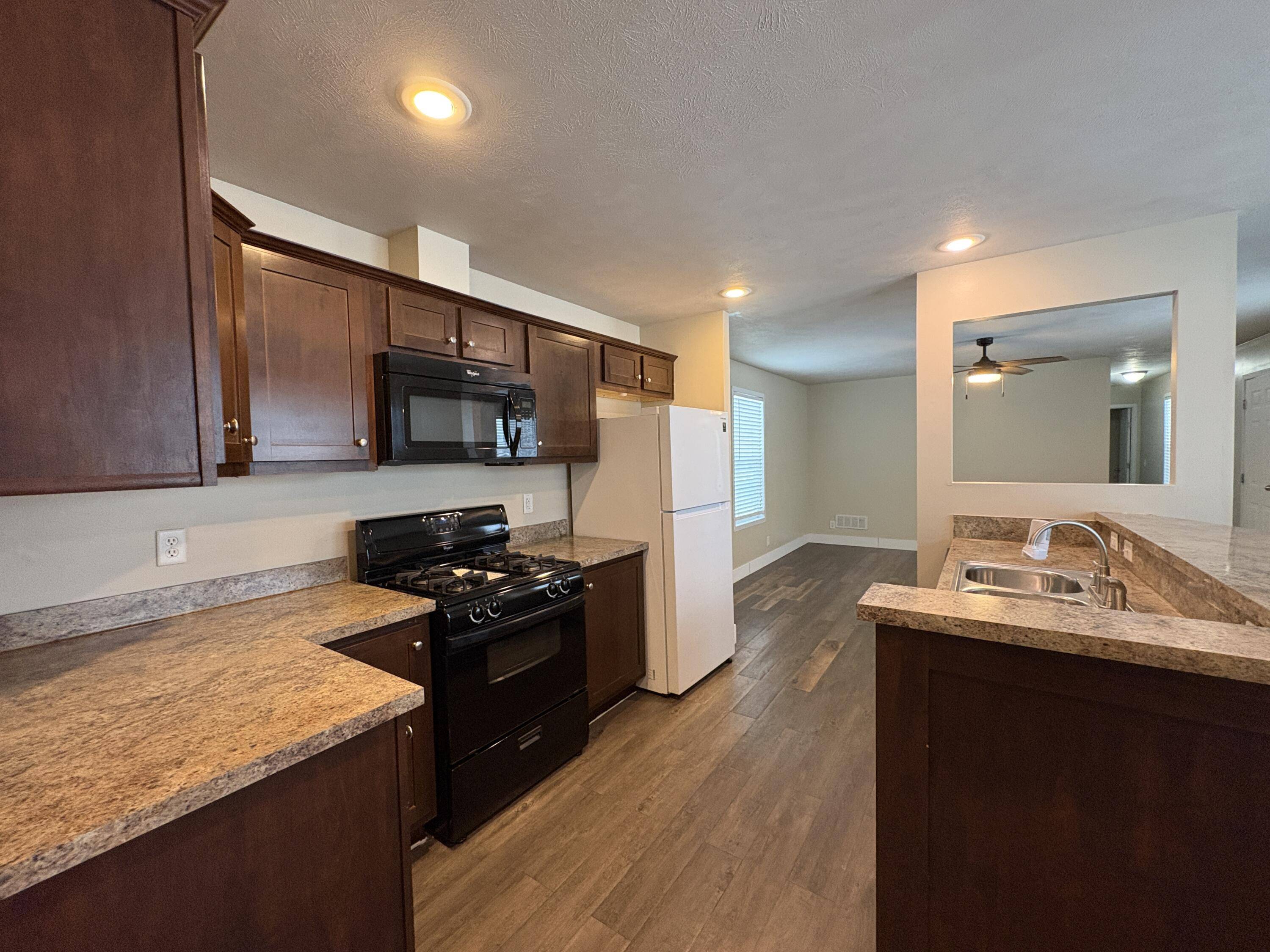 Caledonia, MI 49316,7392 Equine LN SE