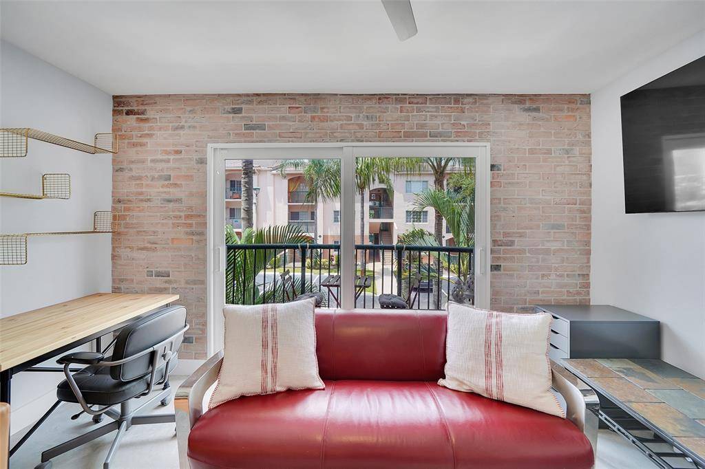 Fort Lauderdale, FL 33316,2021 SE 10th Ave #205