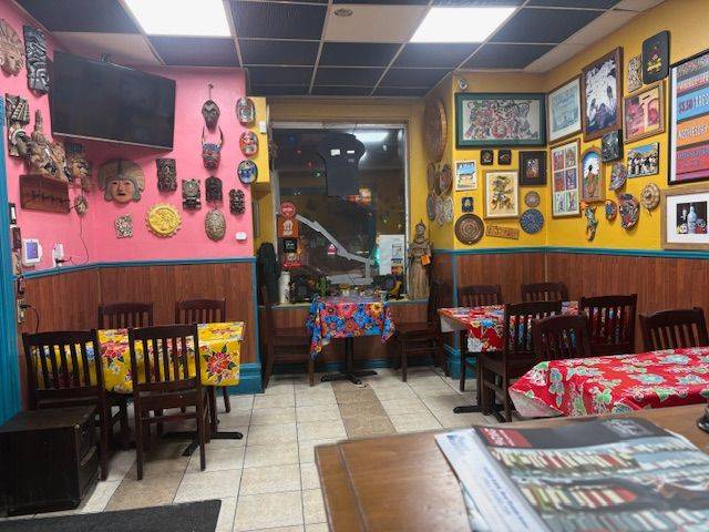 Lower Town - Sandy Hill, ON K1N 5Z6,506 RIDEAU ST