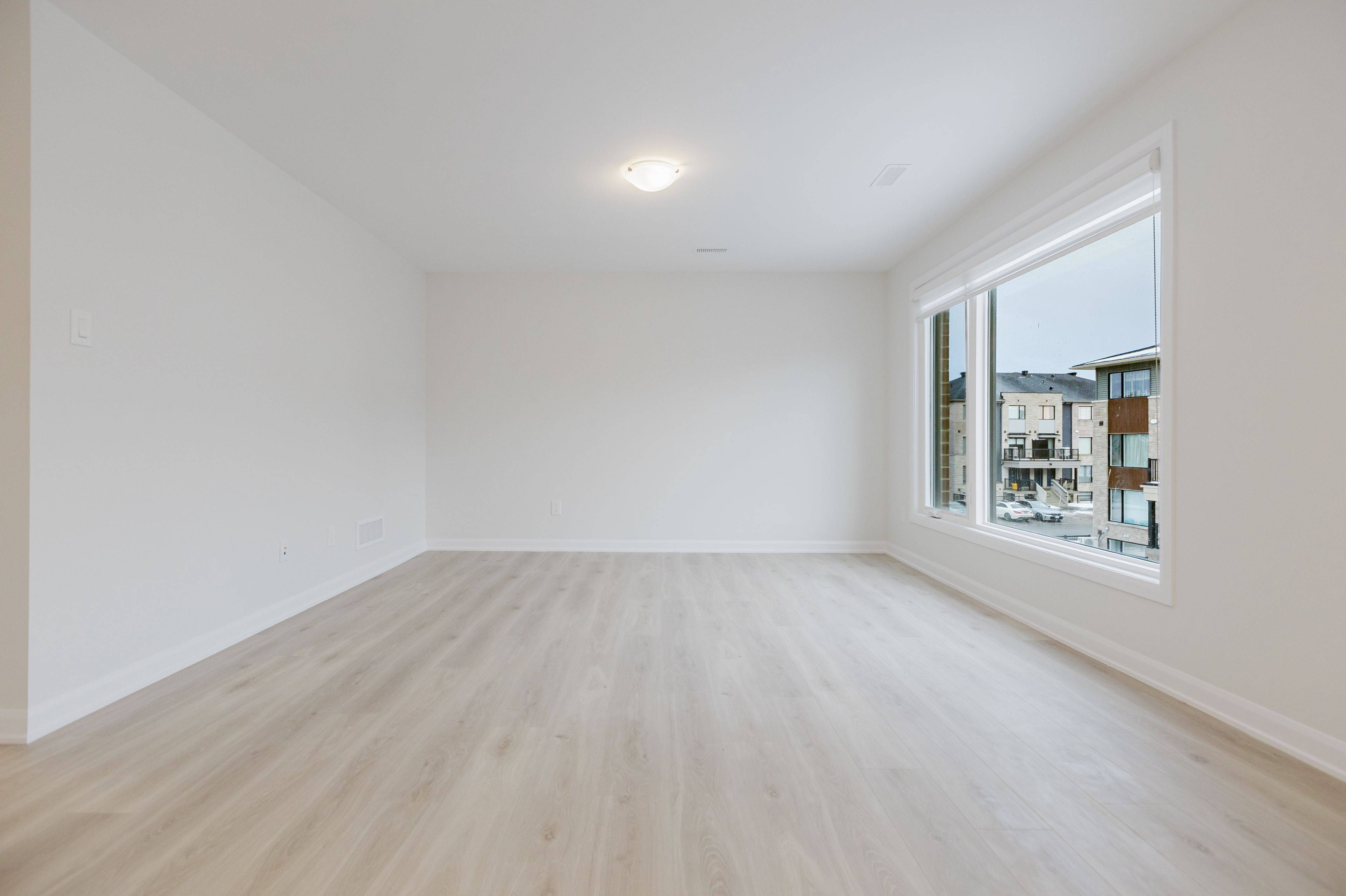 Kanata, ON K2T 0S8,1245 CREEKWAY Private