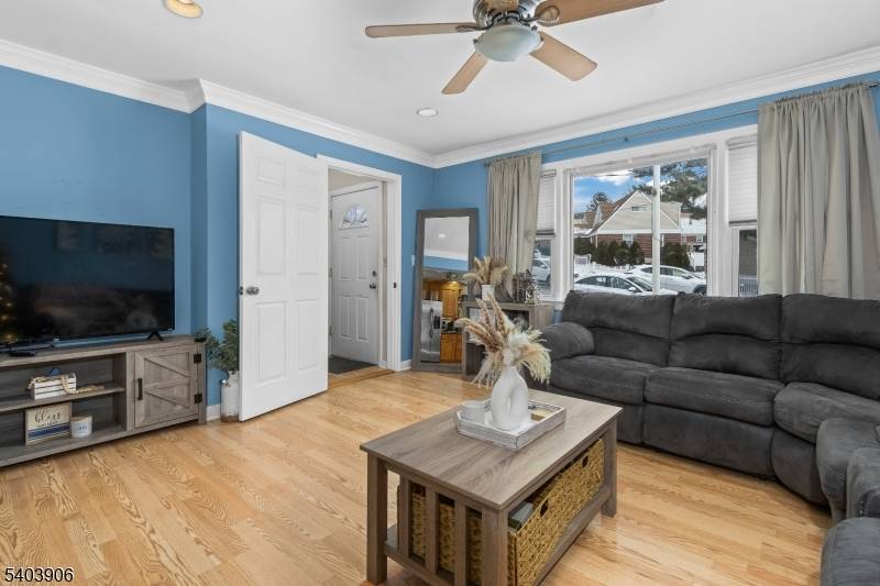 Garfield City, NJ 07026,167 Orchard St