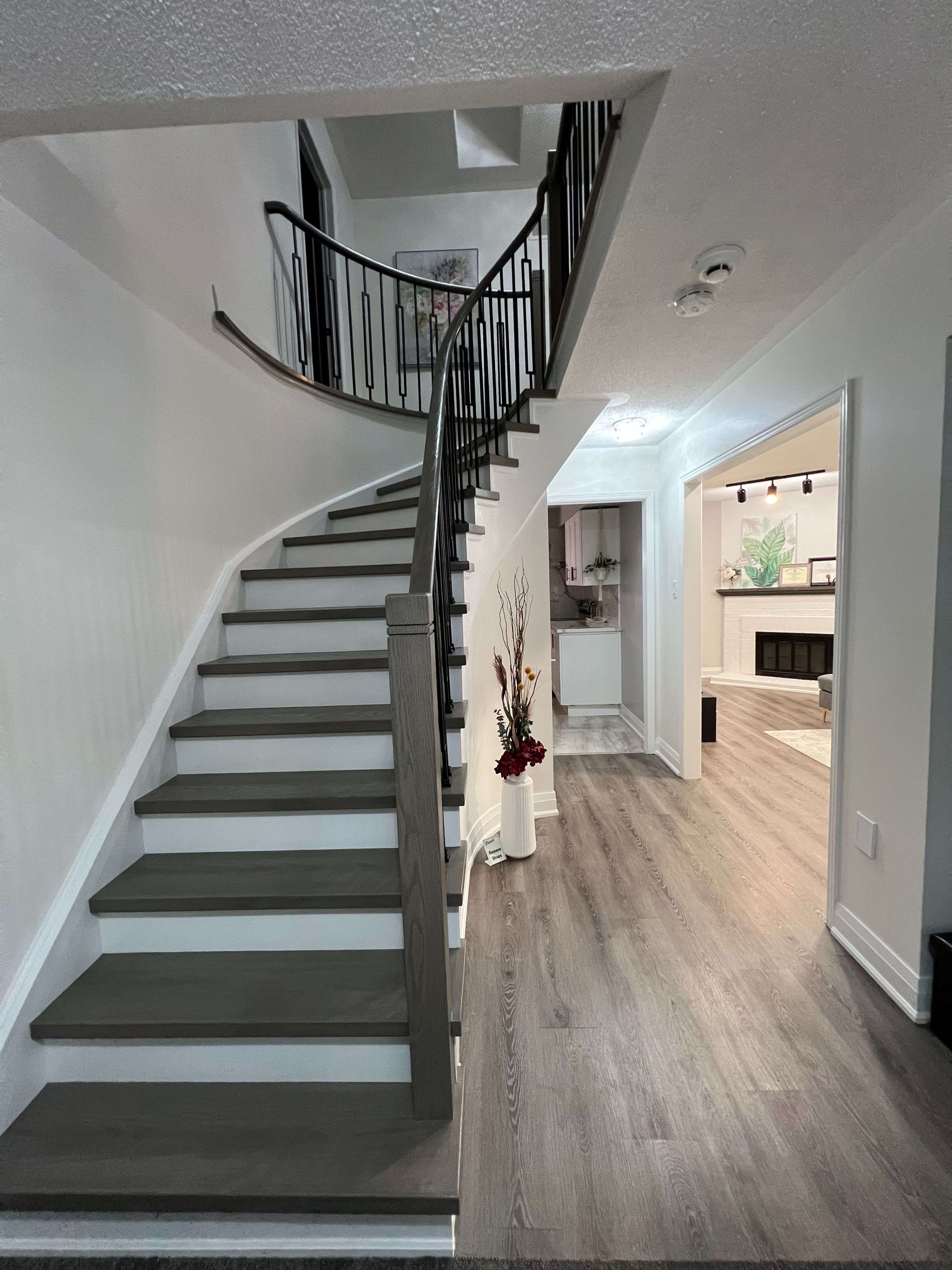 Toronto E07, ON M1V 3S6,80 Lorna Rae BLVD