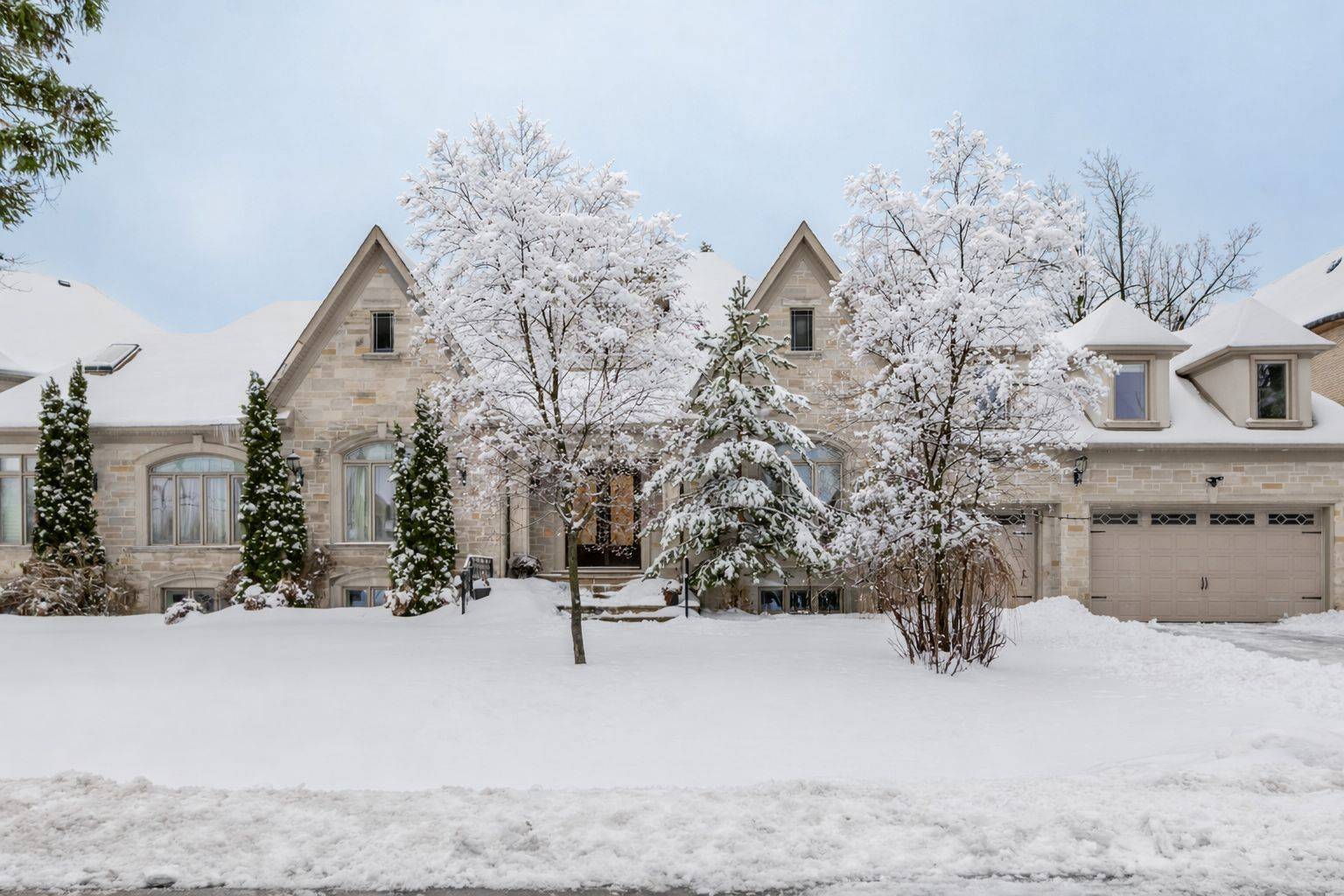 Richmond Hill, ON L4E 3M5,5 Long Hill DR