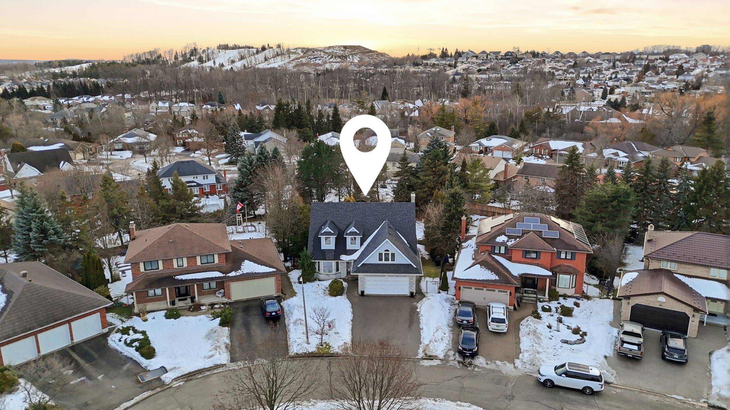 Kitchener, ON N2A 3W5,239 Rolling Acres CT