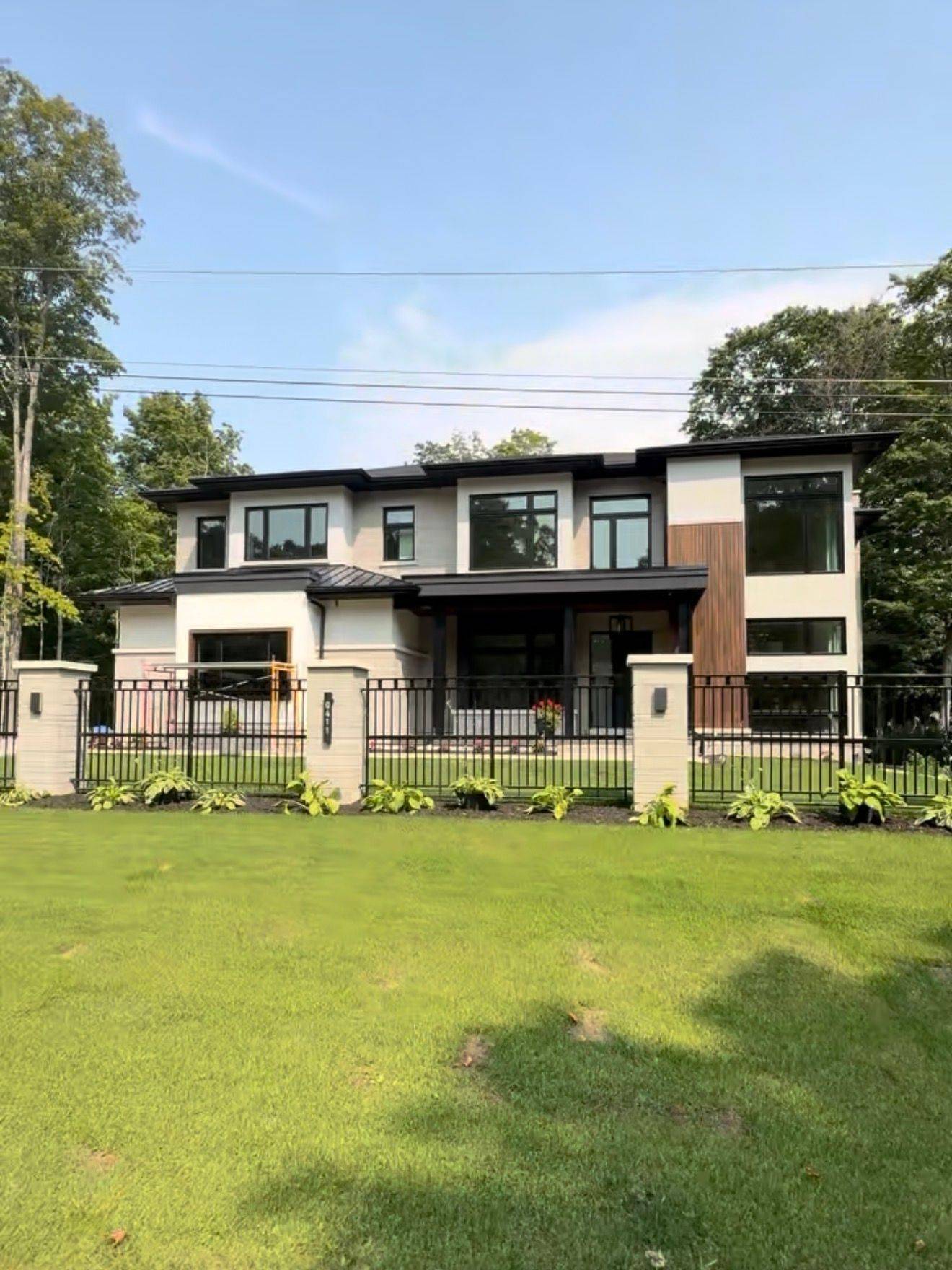 South Bruce Peninsula, ON N0H 2G0,411 Manley CRES