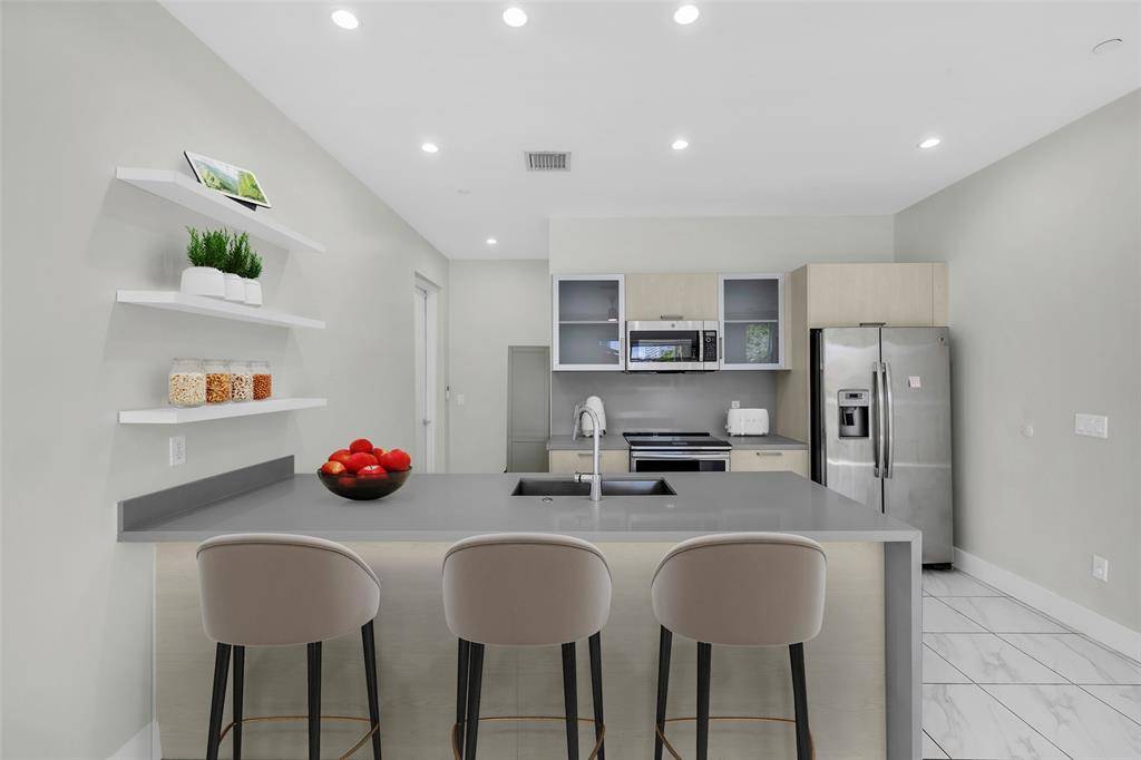 Fort Lauderdale, FL 33304,1025 NE 18th Ave #103