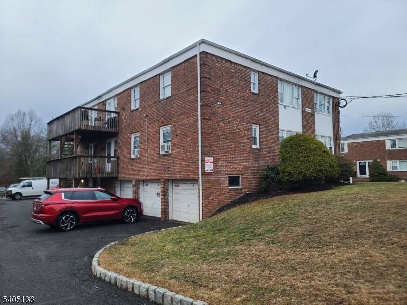 Bridgewater Twp., NJ 08807,4 Columbia Dr Unit 1A #1A