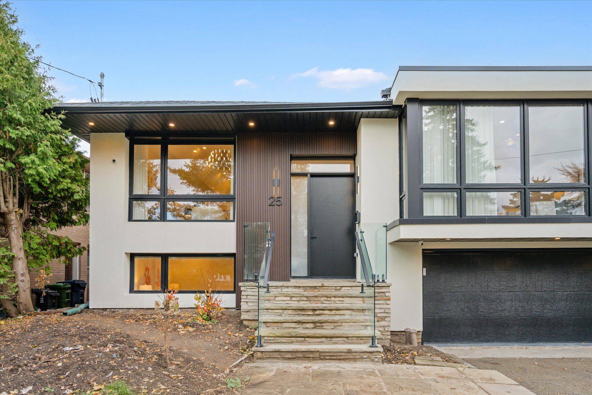 Toronto C15, ON M2K 2A5,25 Sutcliffe DR