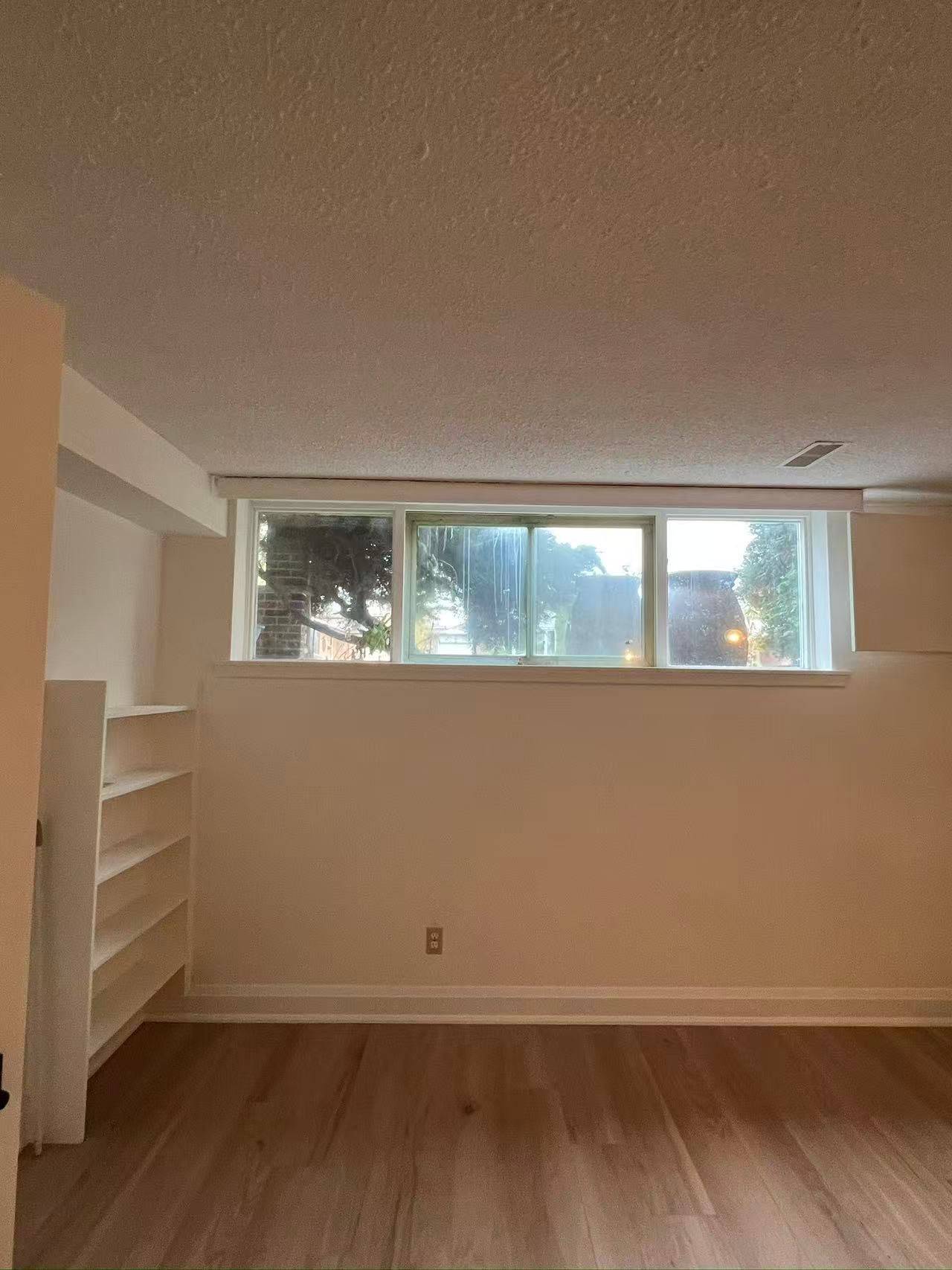 Toronto E05, ON M1T 2Z9,24 Rainier SQ #Bsmt