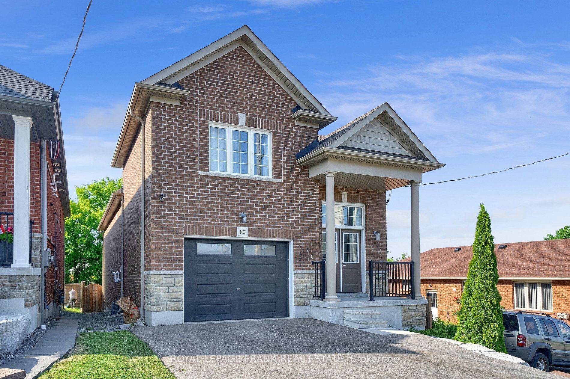 Oshawa, ON L1H 2R1,402 Olive AVE