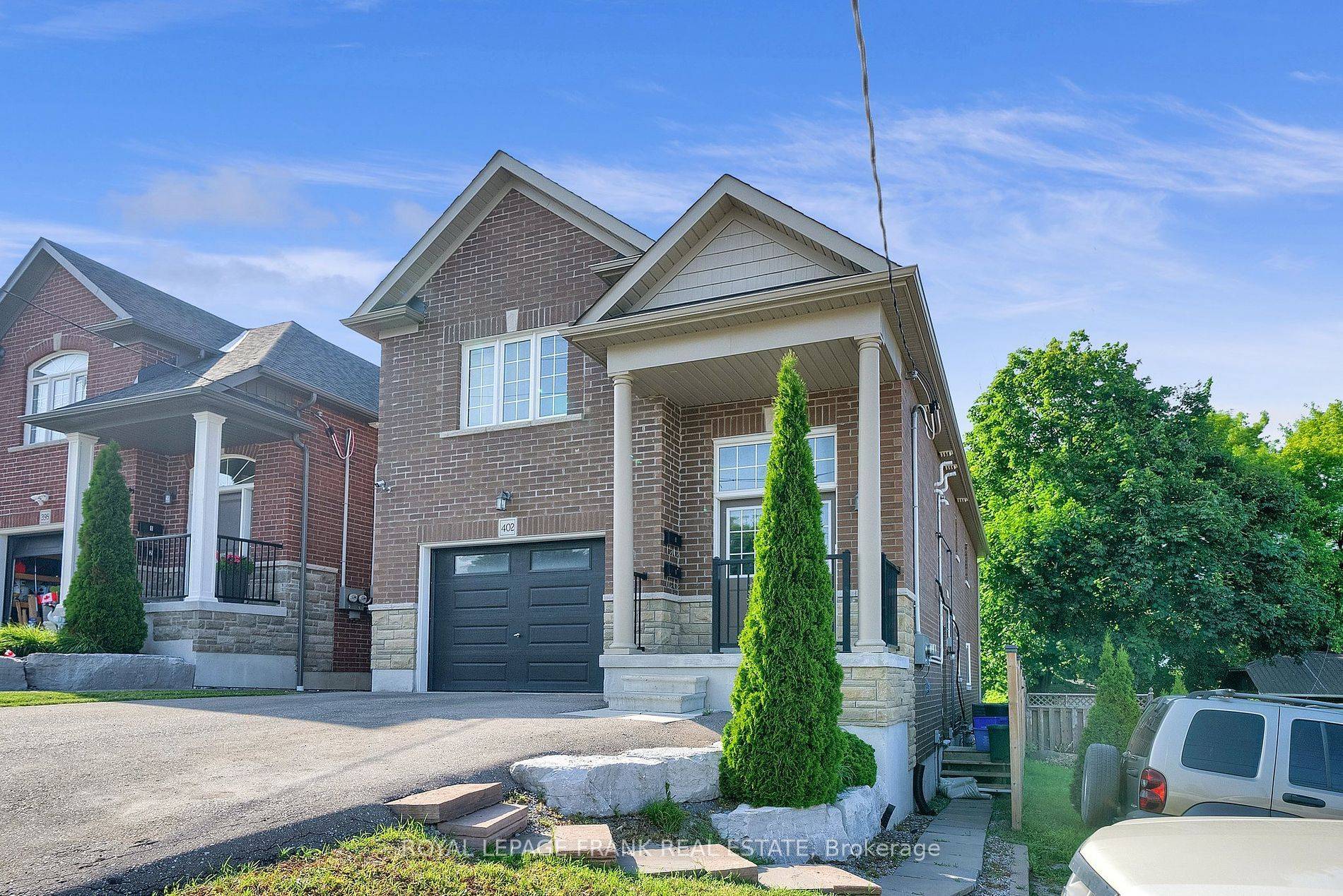 Oshawa, ON L1H 2R1,402 Olive AVE