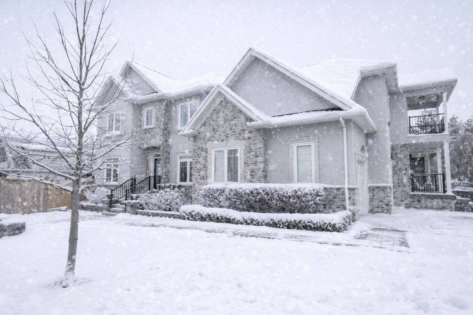 Whitby, ON L1M 1C1,1 Centre ST W