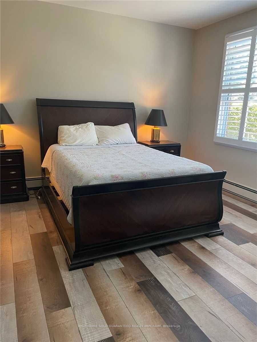 Clarington, ON L1C 6E1,2906 Hwy 2 HWY E #4