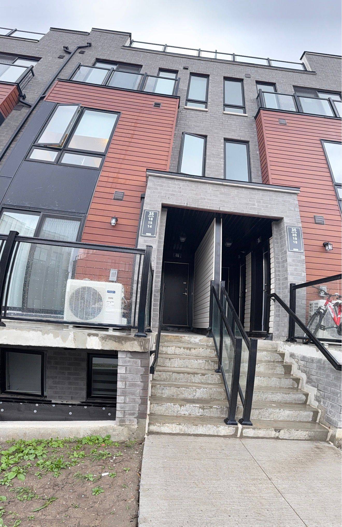 Toronto E11, ON M1B 0E8,35 Priya LN #16