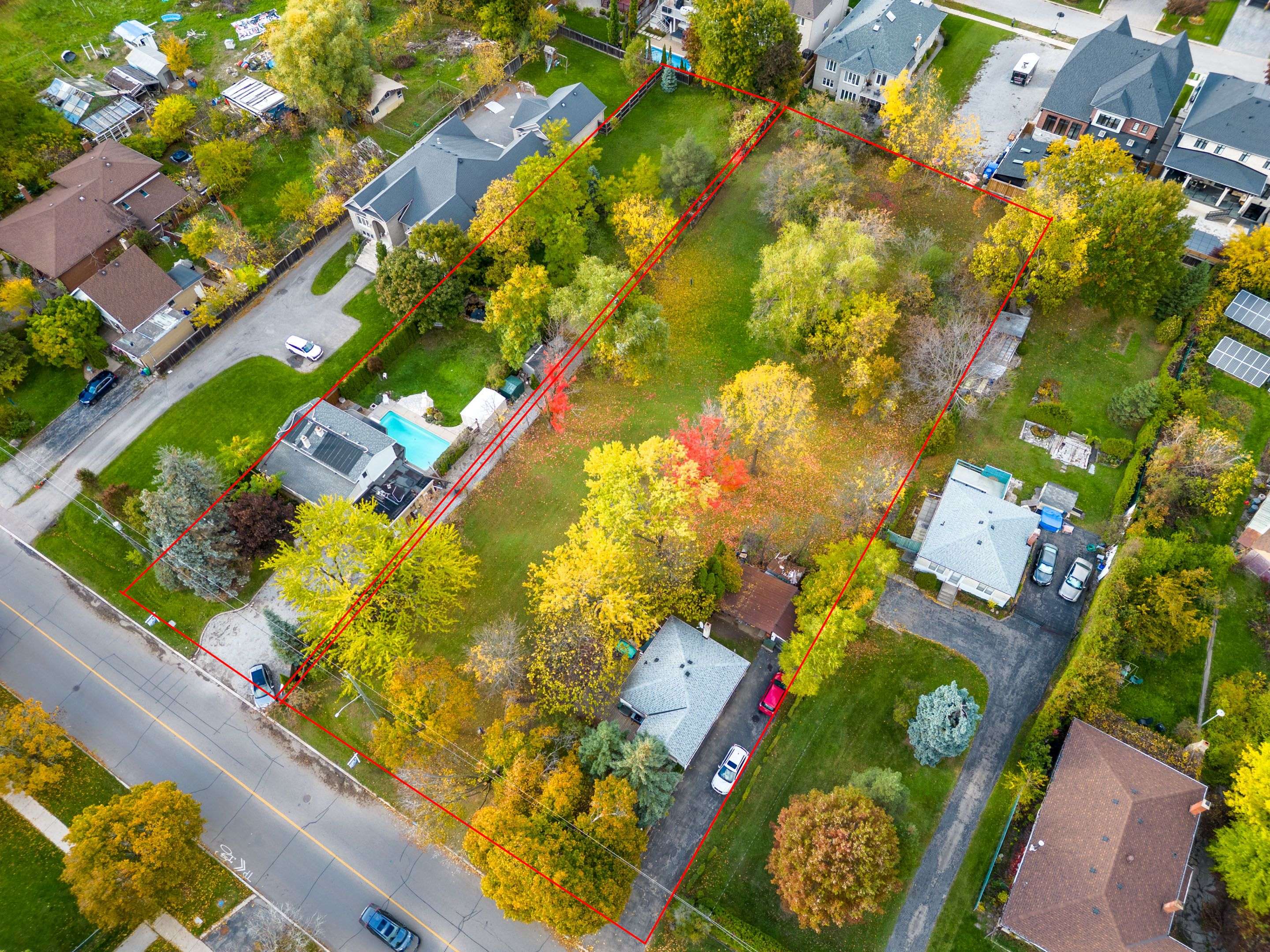 Richmond Hill, ON L4C 3V1,162 Weldrick RD W