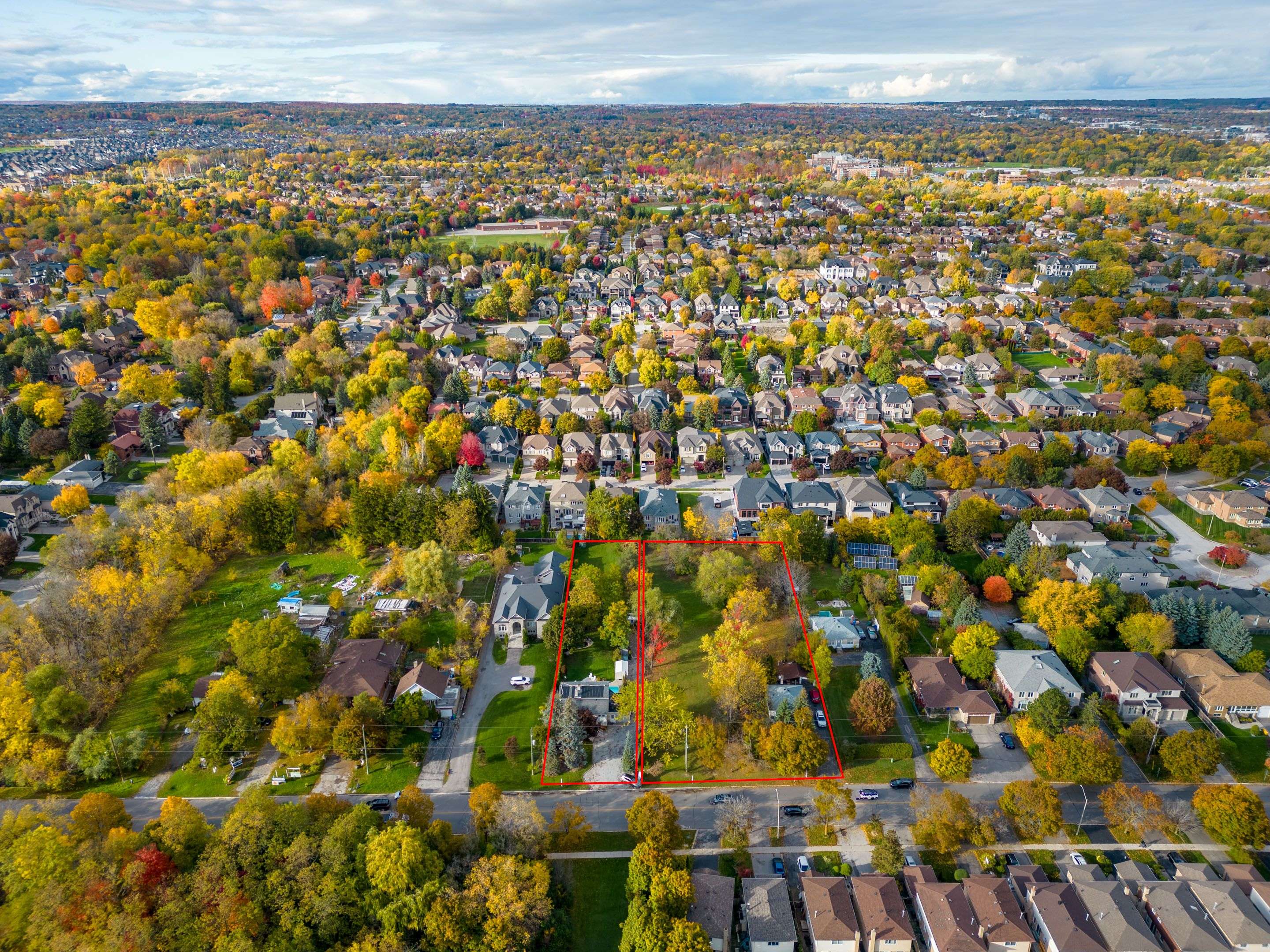 Richmond Hill, ON L4C 3V1,162 Weldrick RD W