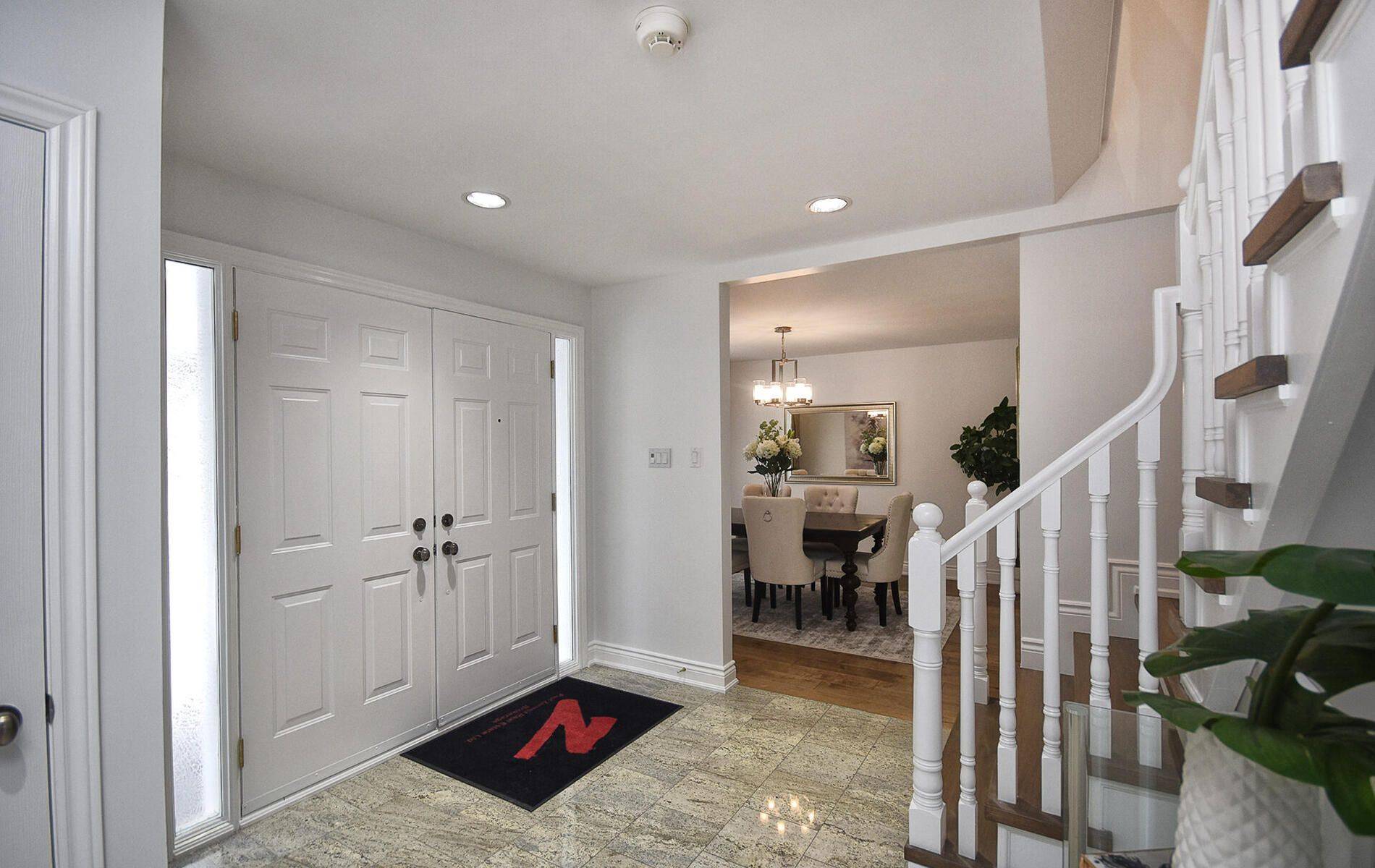 Markham, ON L3T 2Y9,175 Bayview Fairways DR #MAIN & UPPER