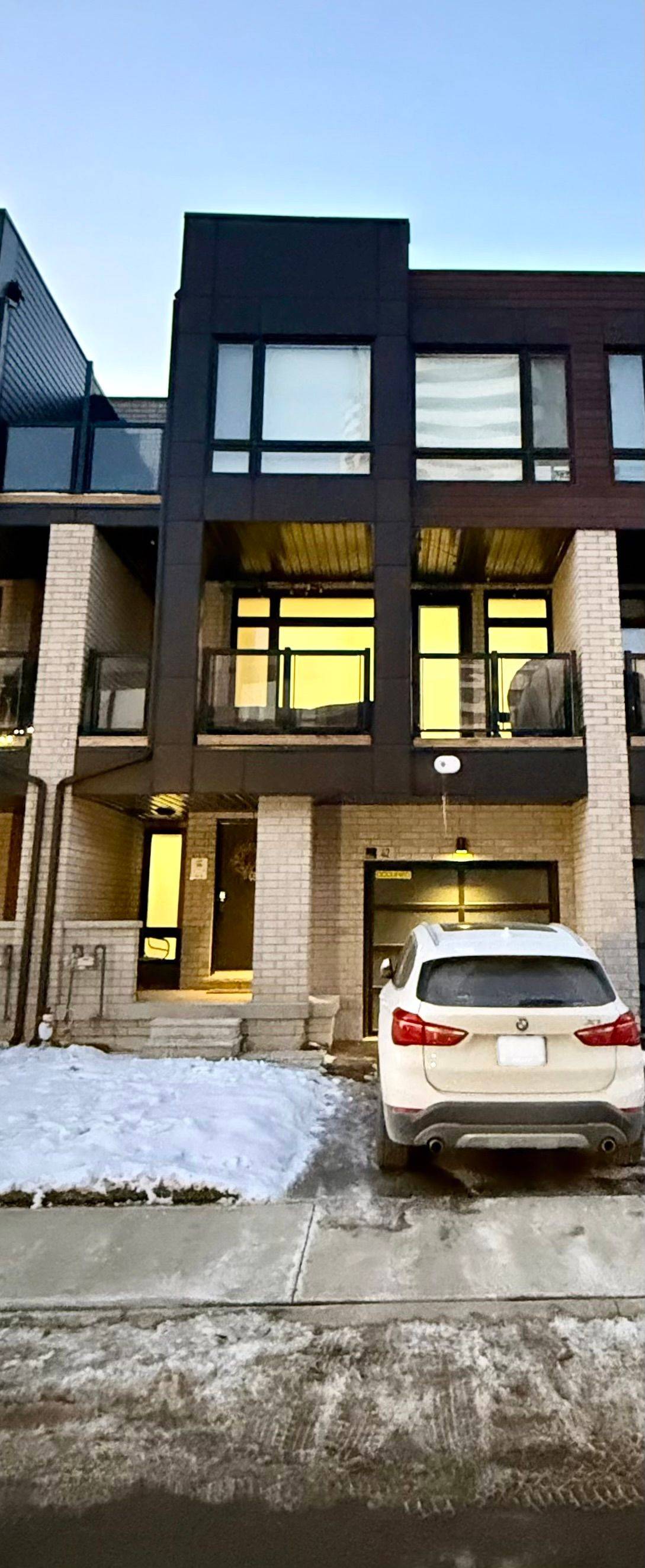 Vaughan, ON L4L 0M6,42 Chiffon ST