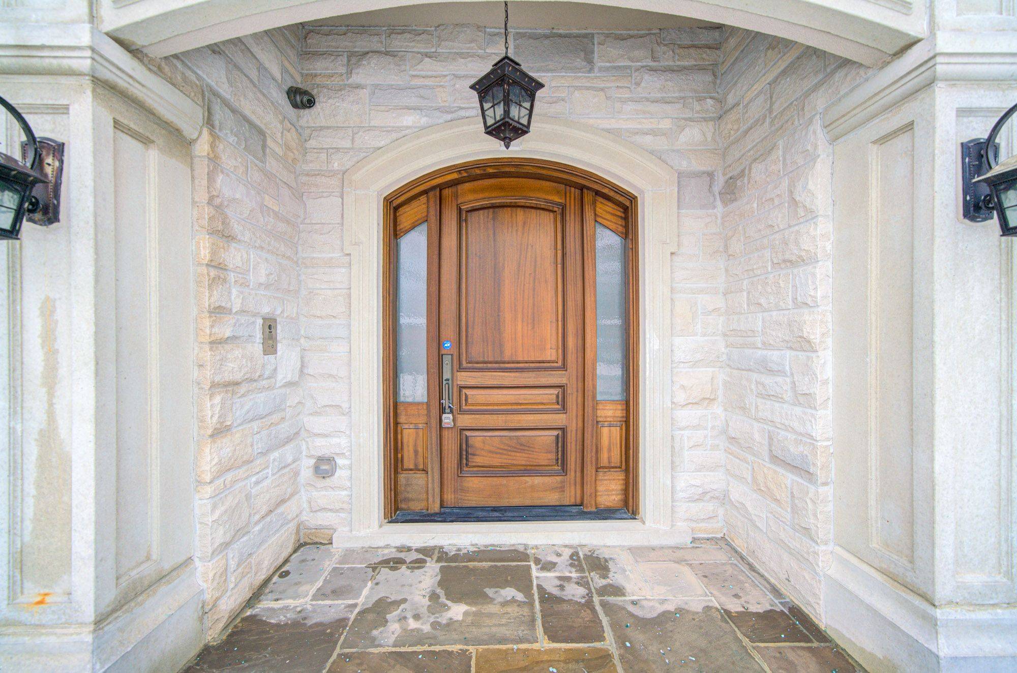 Richmond Hill, ON L4C 6V2,57 Roosevelt DR