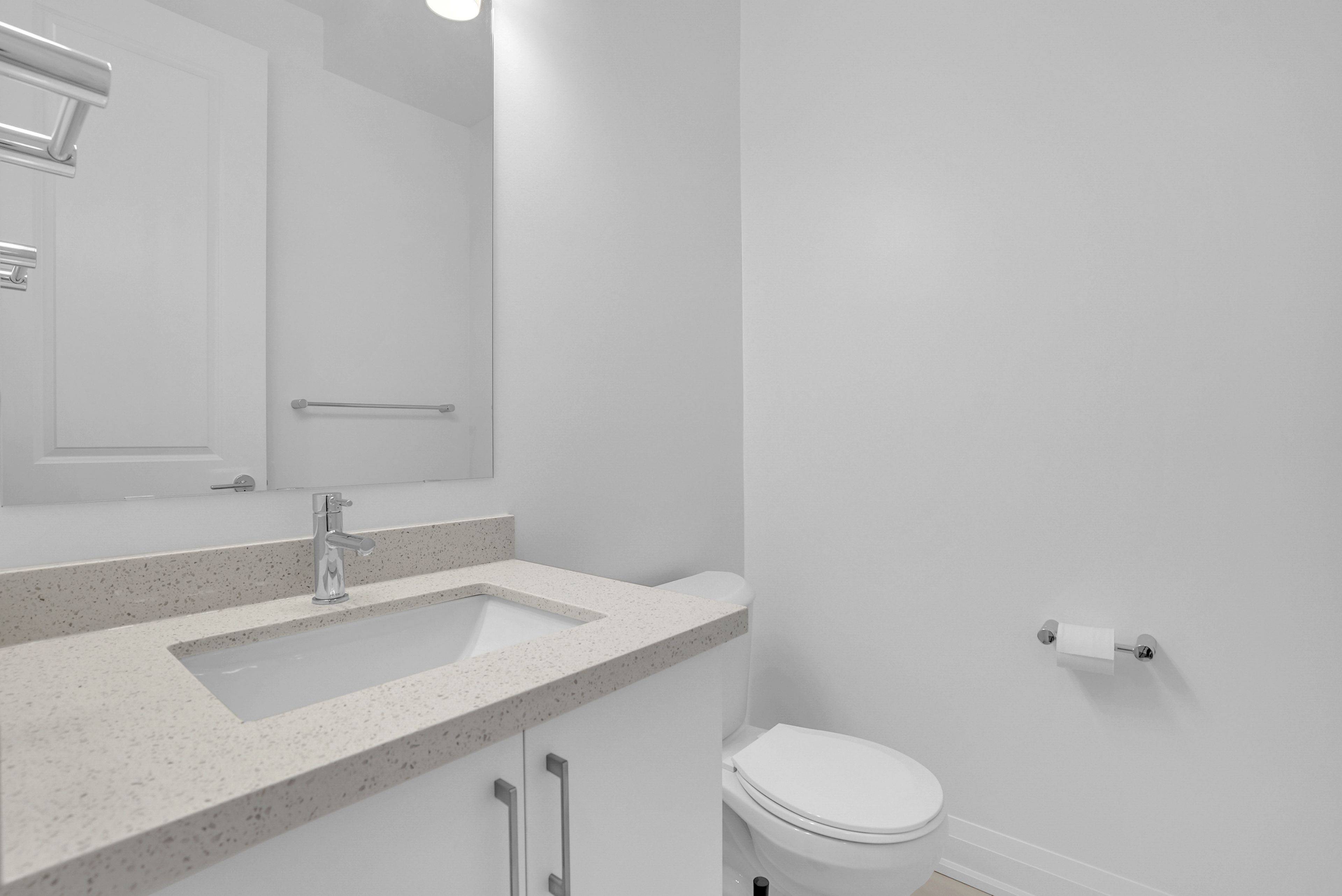 Barrie, ON L9J 0Y3,5 Ranch TER #1