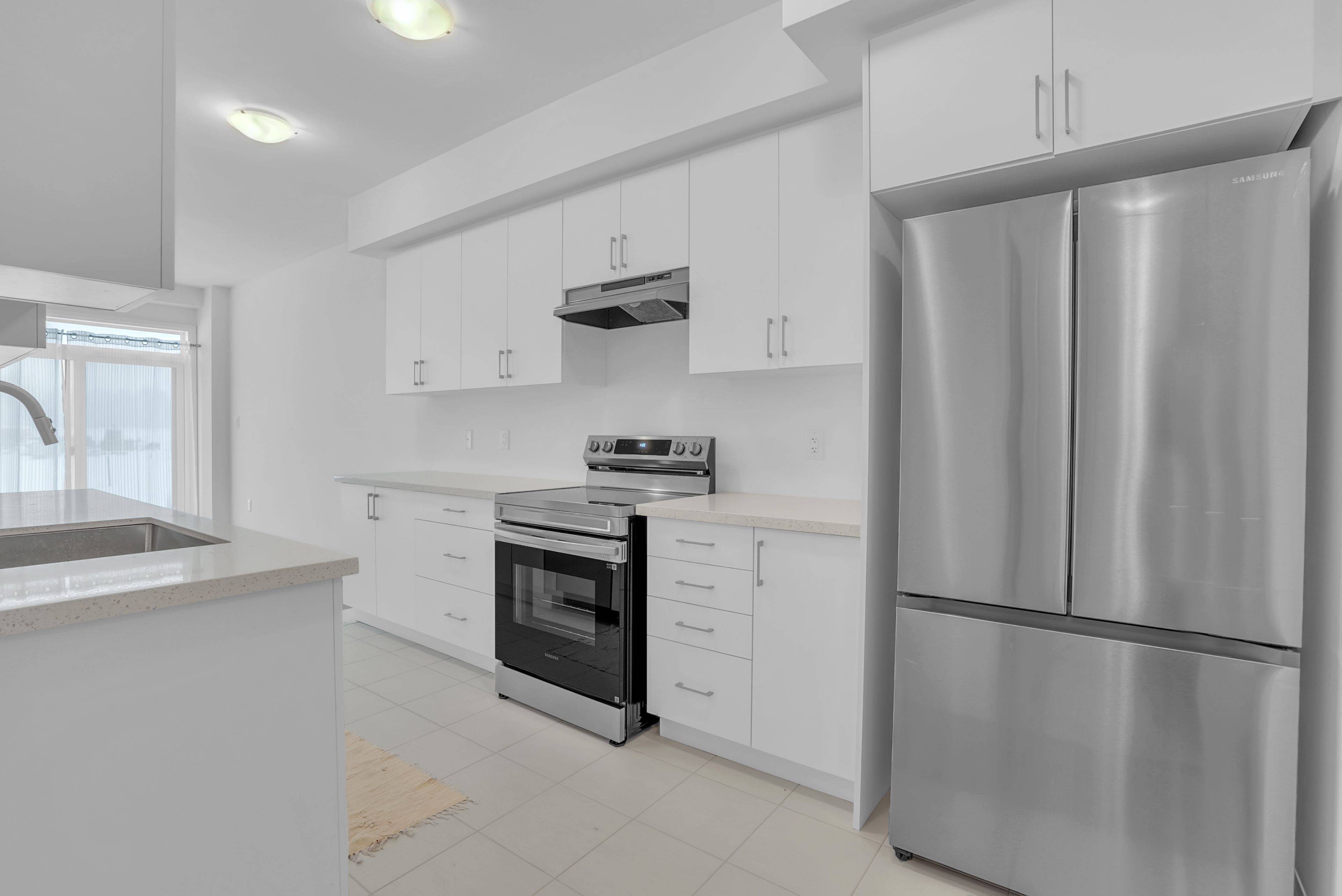 Barrie, ON L9J 0Y3,5 Ranch TER #2