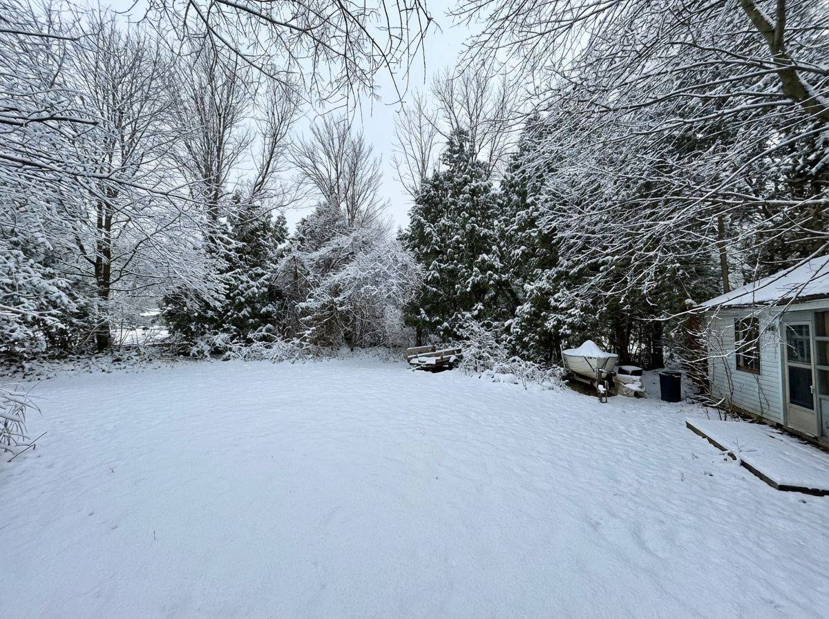 Tay, ON L0K 2C0,150 AMANDA ST