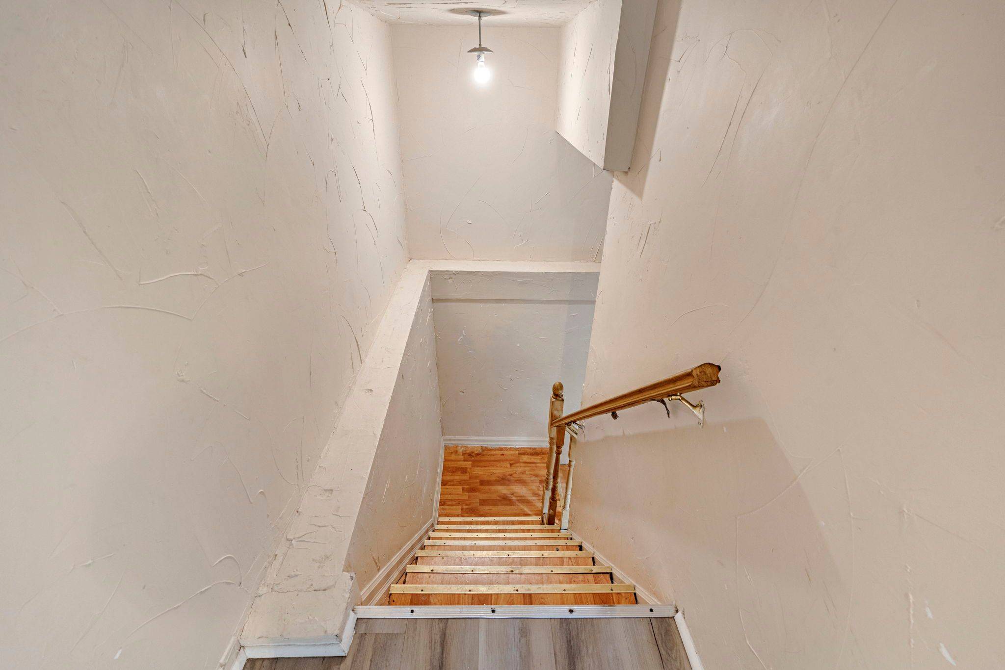 Barrie, ON L4N 1A4,66 Dunlop ST W