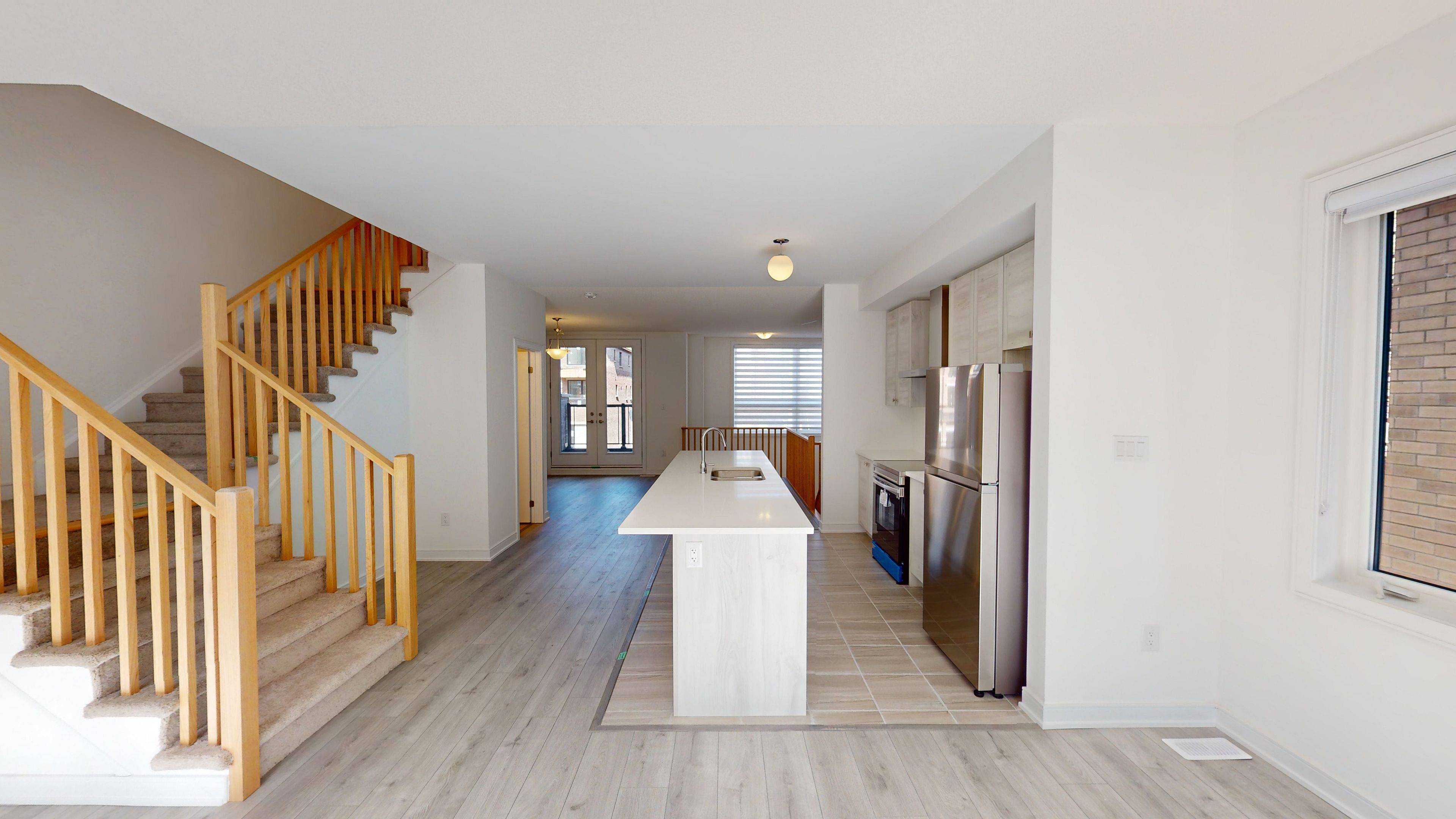 Barrie, ON L9J 0N5,123 Blue Forest CRES