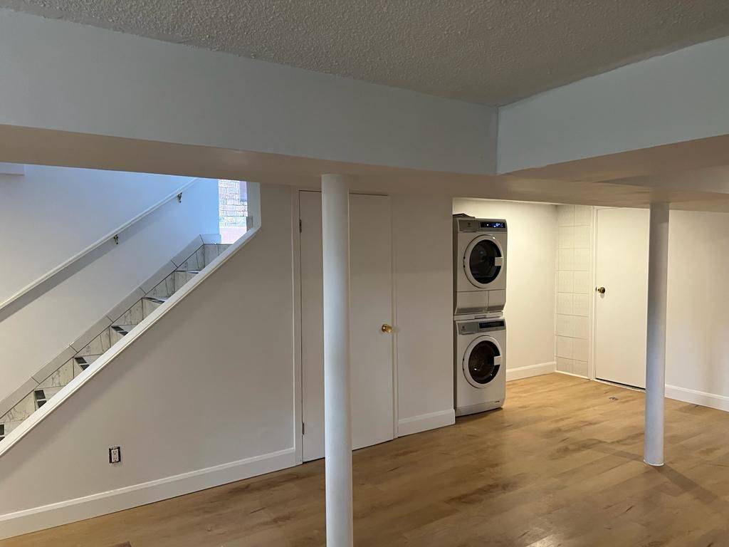 Toronto W03, ON M6E 1E1,41 Norton AVE #Basment